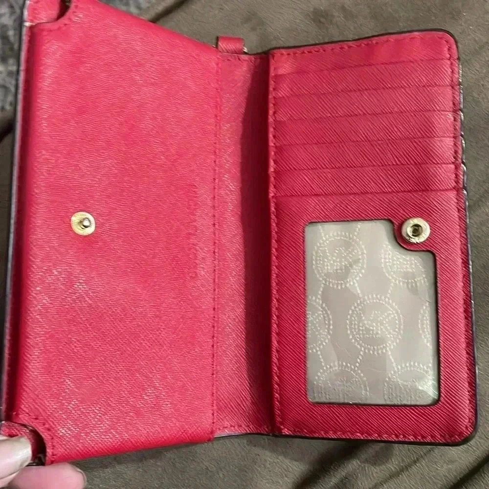 Michael Kors credit card holder - Picture 2 of 6